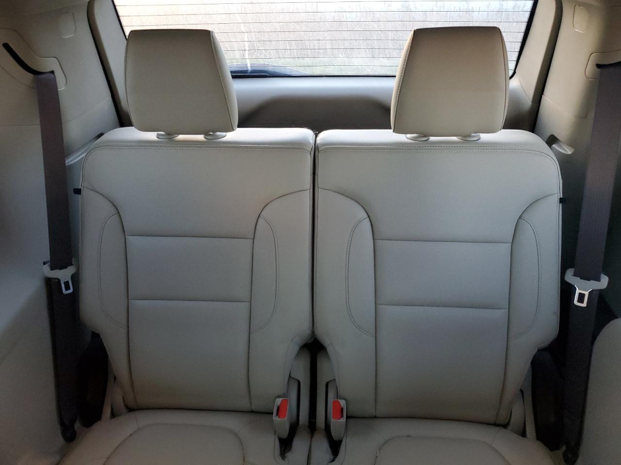 GMC Acadia Denali Image 7