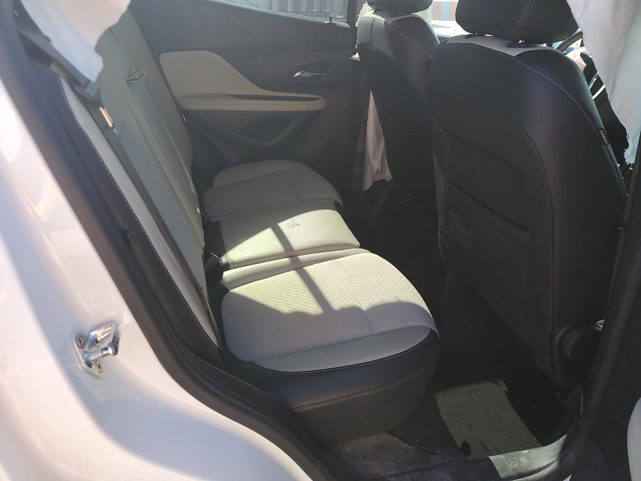Buick Encore Preferred Image 8