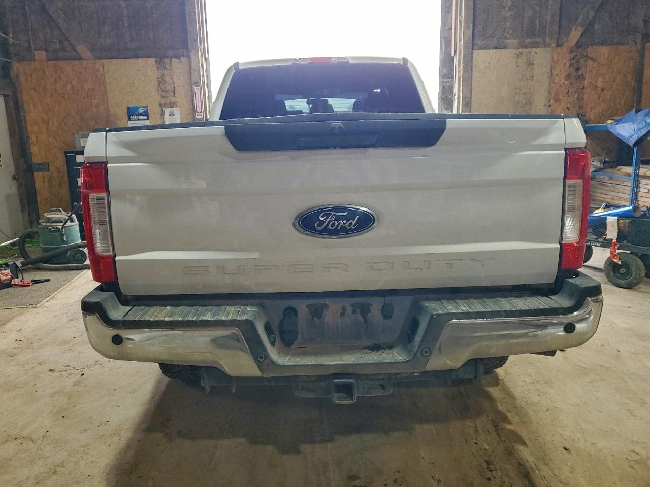 Ford F-250 Super Duty Image 8