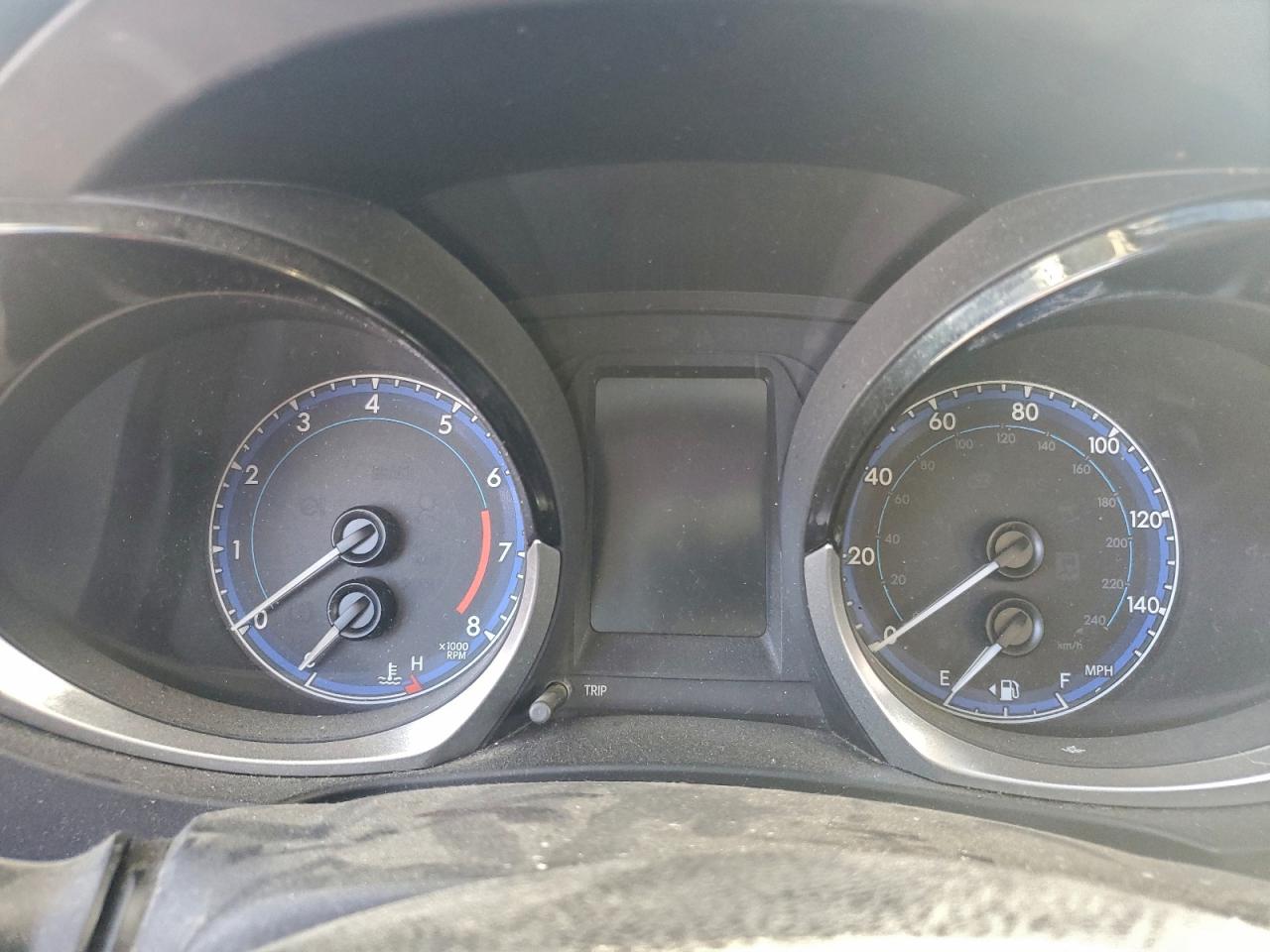 Toyota Corolla L Image 7