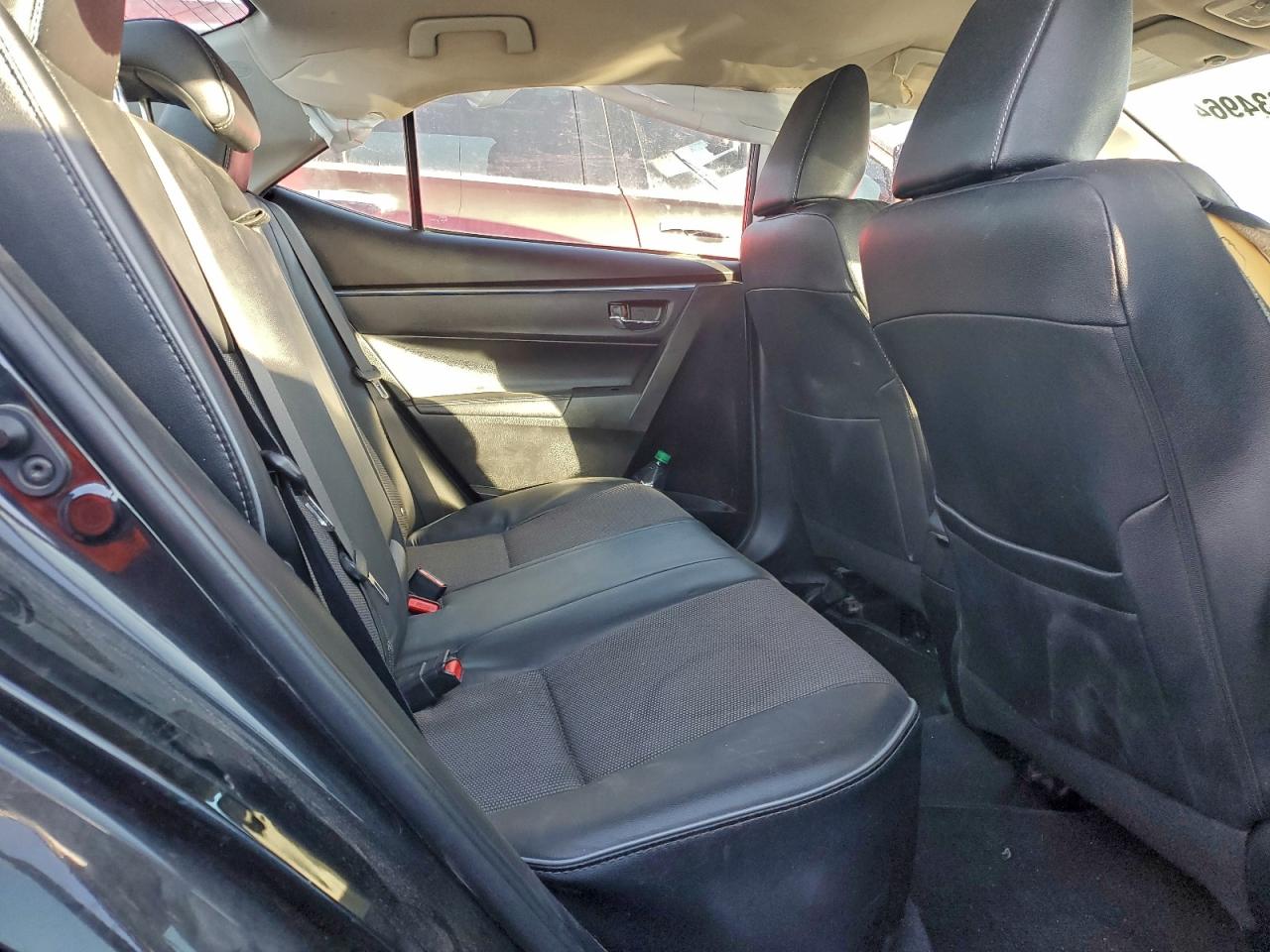 Toyota Corolla L Image 2