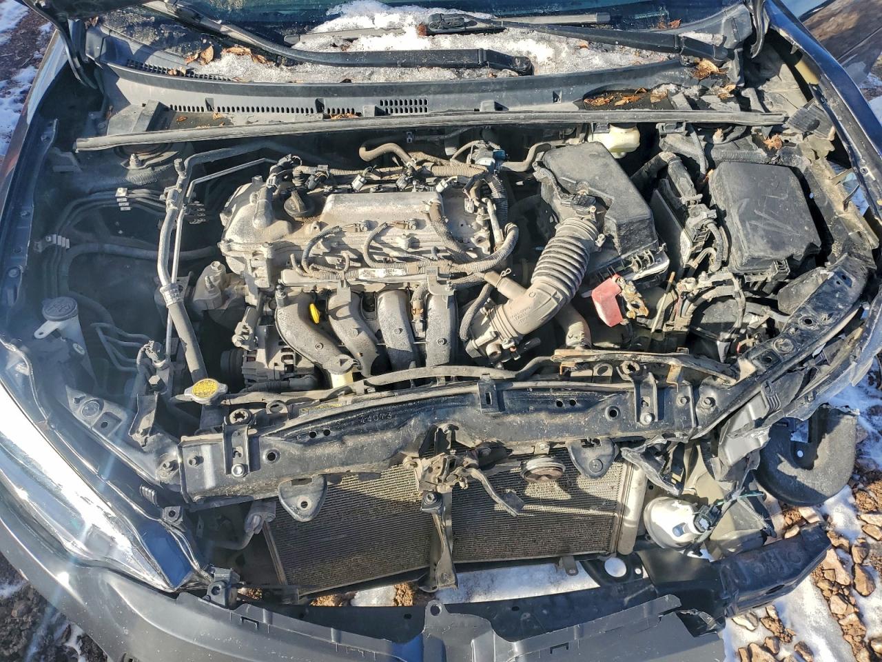 Toyota Corolla L Image 3