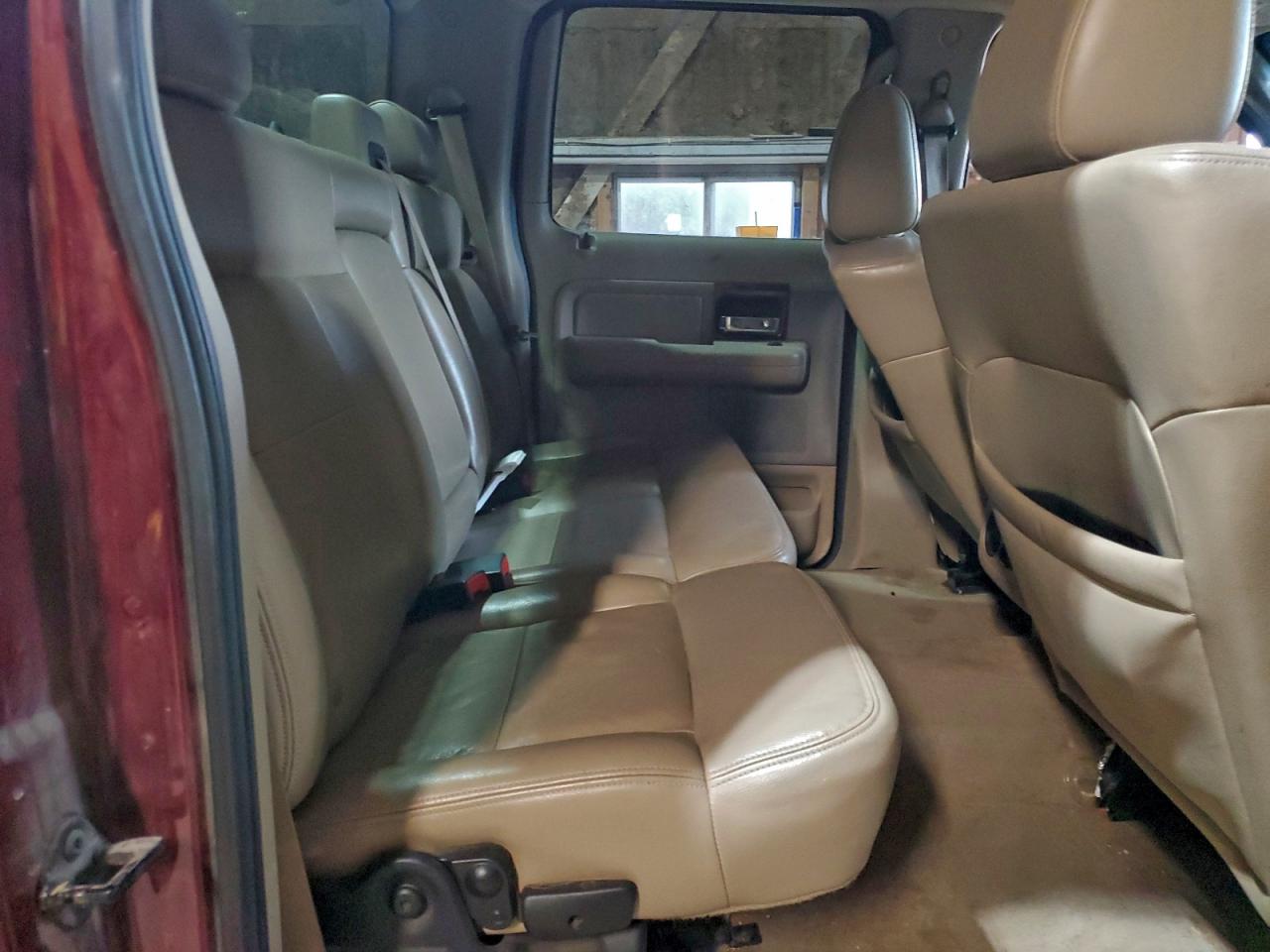 Ford F-150 Supercrew Image 2