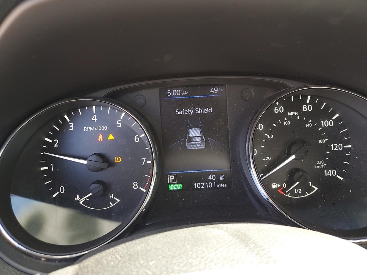 Nissan Rogue S Image 2