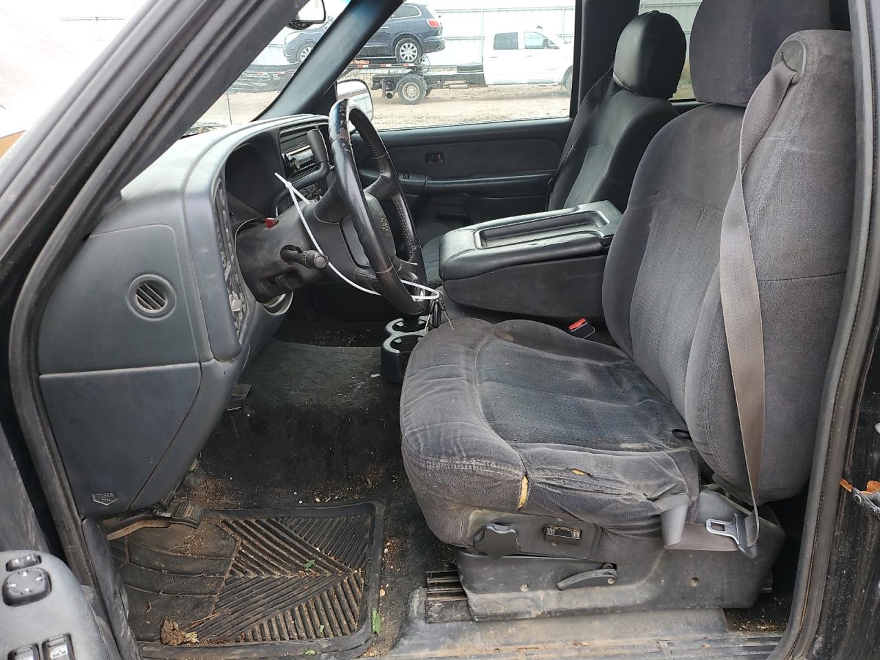 Chevrolet Silverado K1500 Image 4