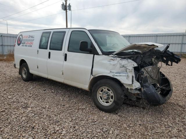 Chevrolet Express Image 4