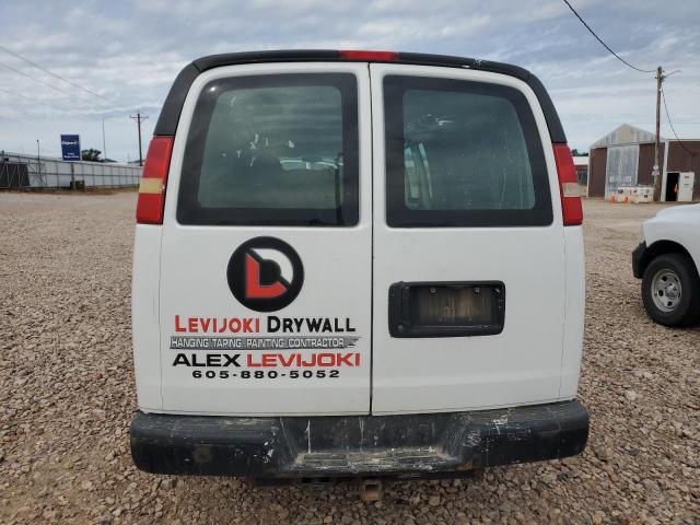 Chevrolet Express Image 10