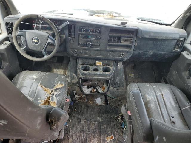 Chevrolet Express Image 8