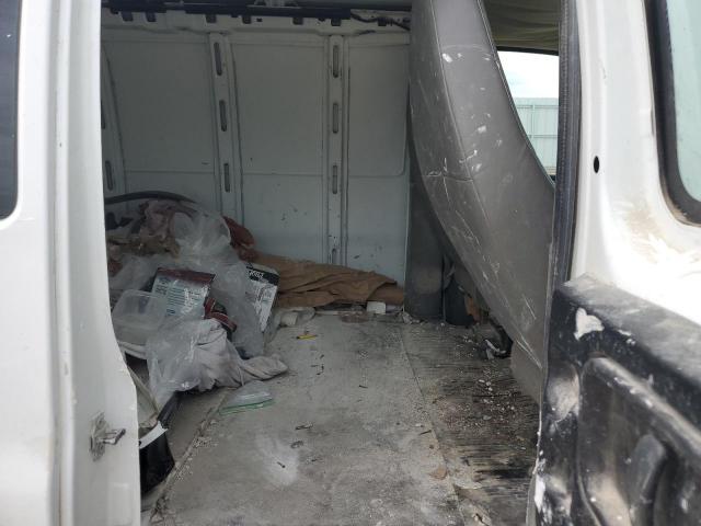 Chevrolet Express Image 5