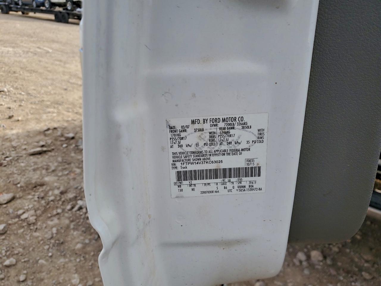 Ford F-150 Supercrew Image 12