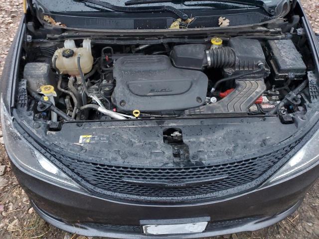 Chrysler Pacifica Touring Plus Image 6