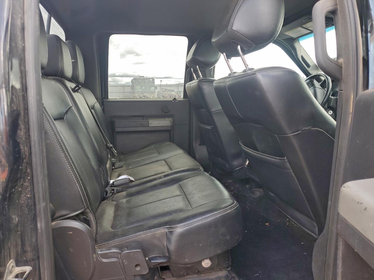 Ford F-350 Super Duty Image 8