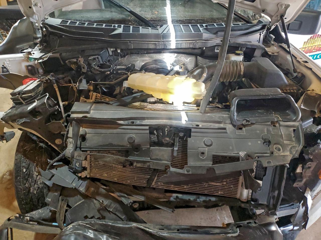 Ford F-150 Supercrew Image 10