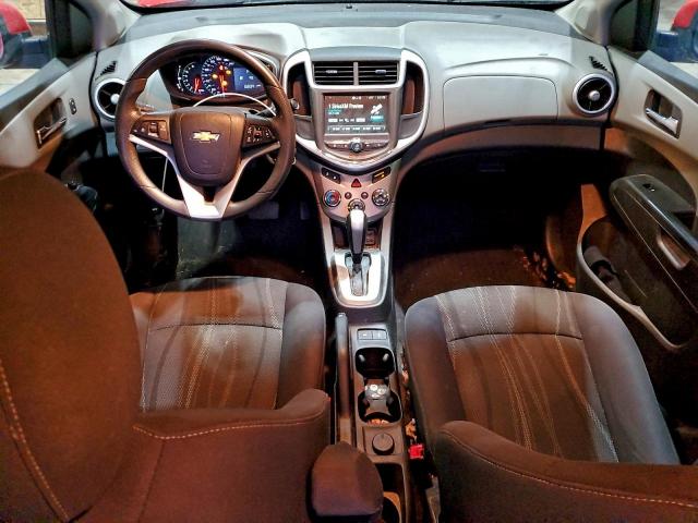 Chevrolet Sonic Lt Image 6