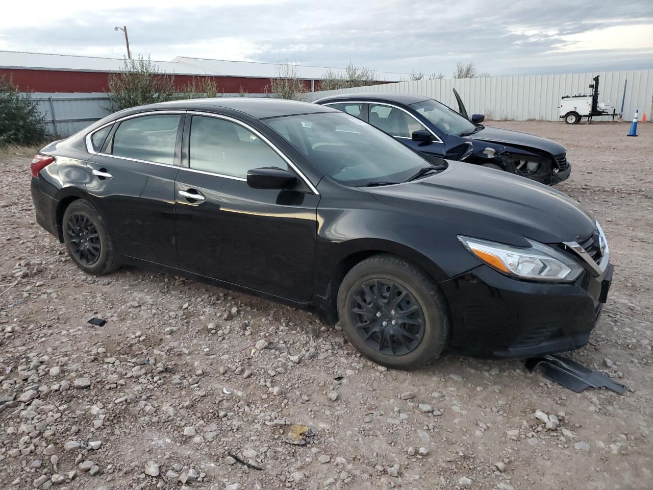 Nissan Altima 2.5 Image 2