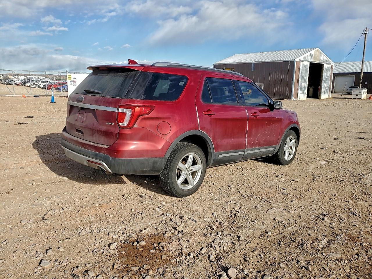 Ford Explorer Xlt Image 4